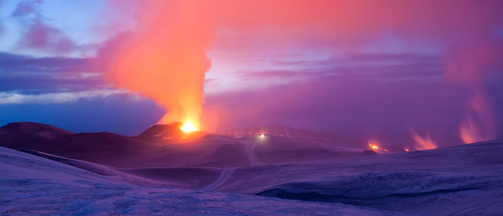 Iceland-financial-crisis-volcano.jpg