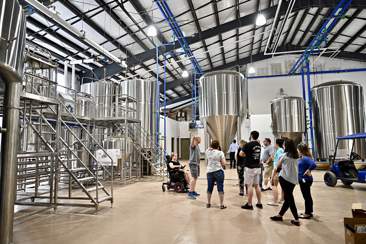 Brew-house-and-large-tanks100.jpg